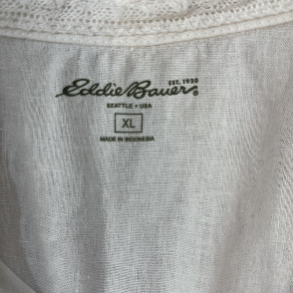 Eddie Bauer Womens XL white popover 1/4 button shirt - Picture 6 of 6